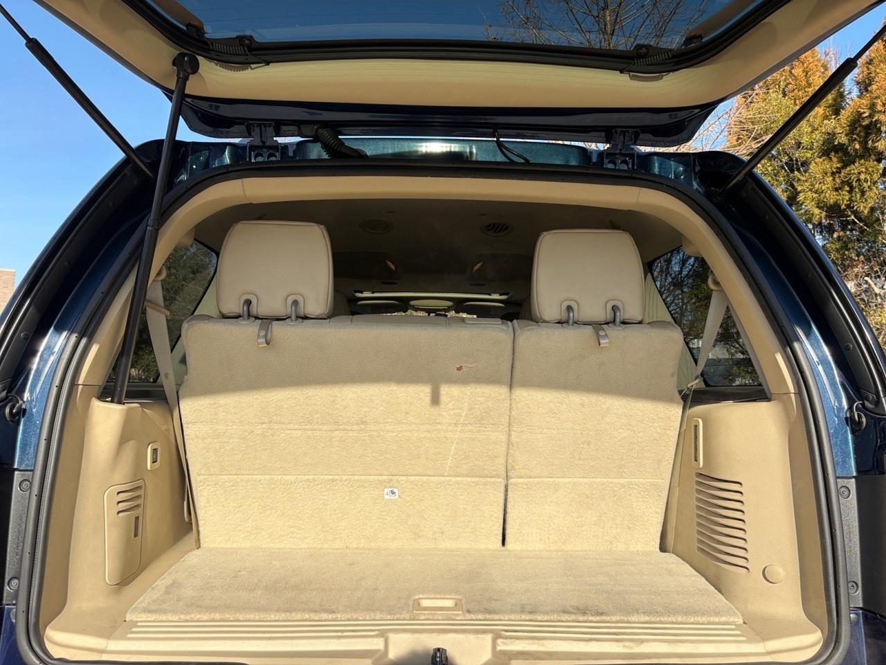 2017 Ford Expedition Limited, POWER LIFTGATE, BLIND SPOT ALERT, LANE KEEP ASSIST, SUNROOF, HEATED STEERING WHEEL & FRONT/REAR SEATS, POWER 3RD SEATS, CAPTAINS CHAIRS, LOW MILES, RIDE IN ADVENTURE! Virginia Beach VA