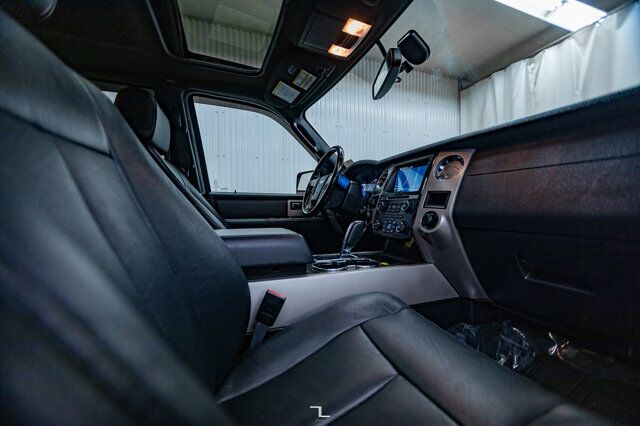 2017 Ford Expedition Max 4x4 Limited Leather Roof Nav BCam Red Deer AB