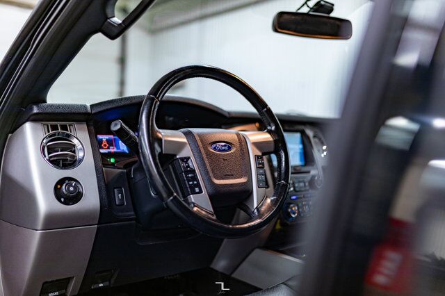 2017 Ford Expedition Max 4x4 Limited Leather Roof Nav BCam Red Deer AB