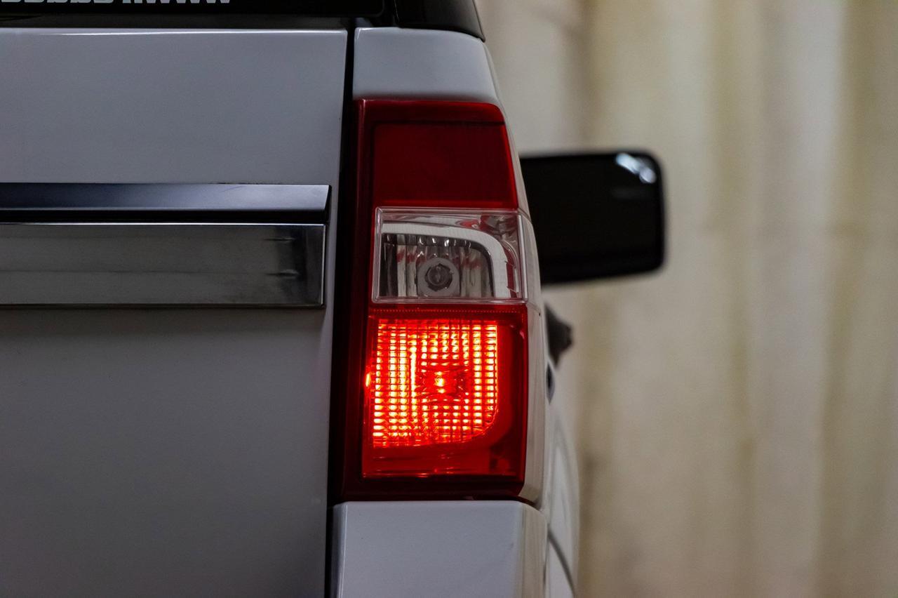 2017 Ford Expedition Max 4x4 SSV MAX 3rd Row BCam Red Deer AB