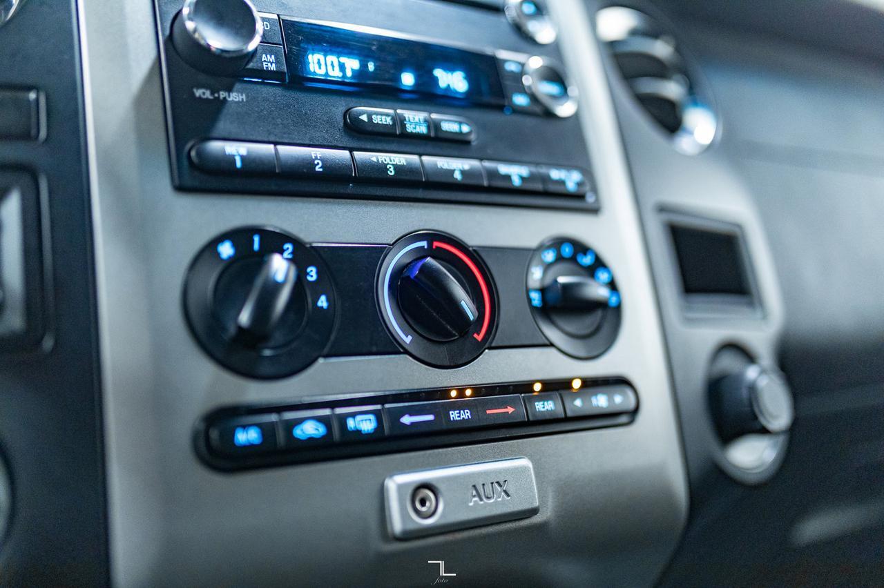 2017 Ford Expedition Max 4x4 XLT BCam 3rd Row Red Deer AB