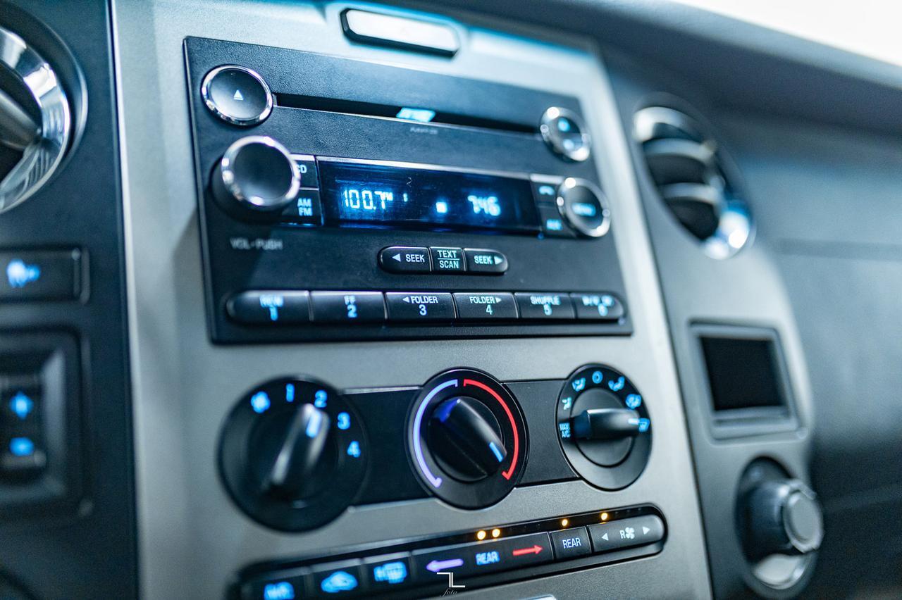 2017 Ford Expedition Max 4x4 XLT BCam 3rd Row Red Deer AB