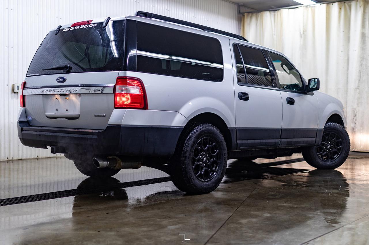 2017 Ford Expedition Max 4x4 XLT BCam 3rd Row Red Deer AB