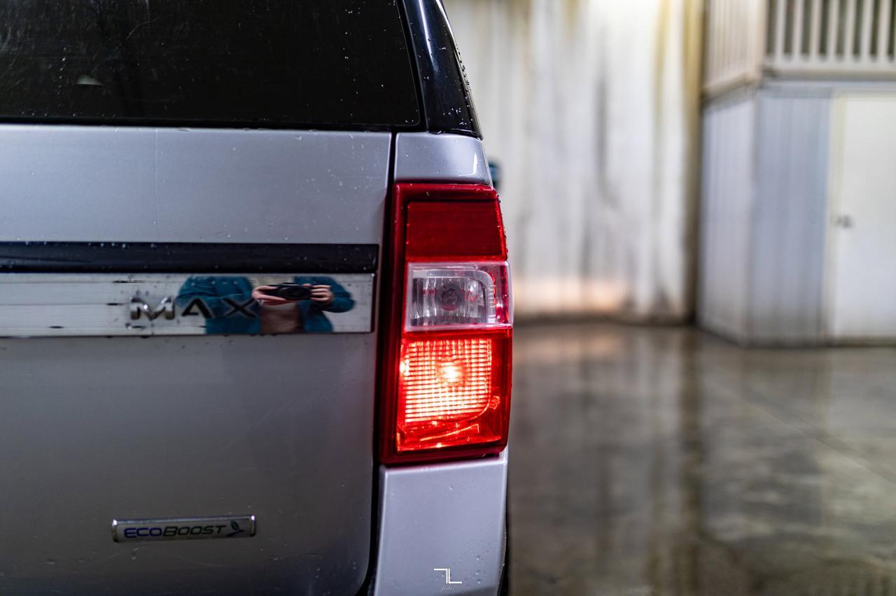 2017 Ford Expedition Max 4x4 XLT BCam 3rd Row Red Deer AB