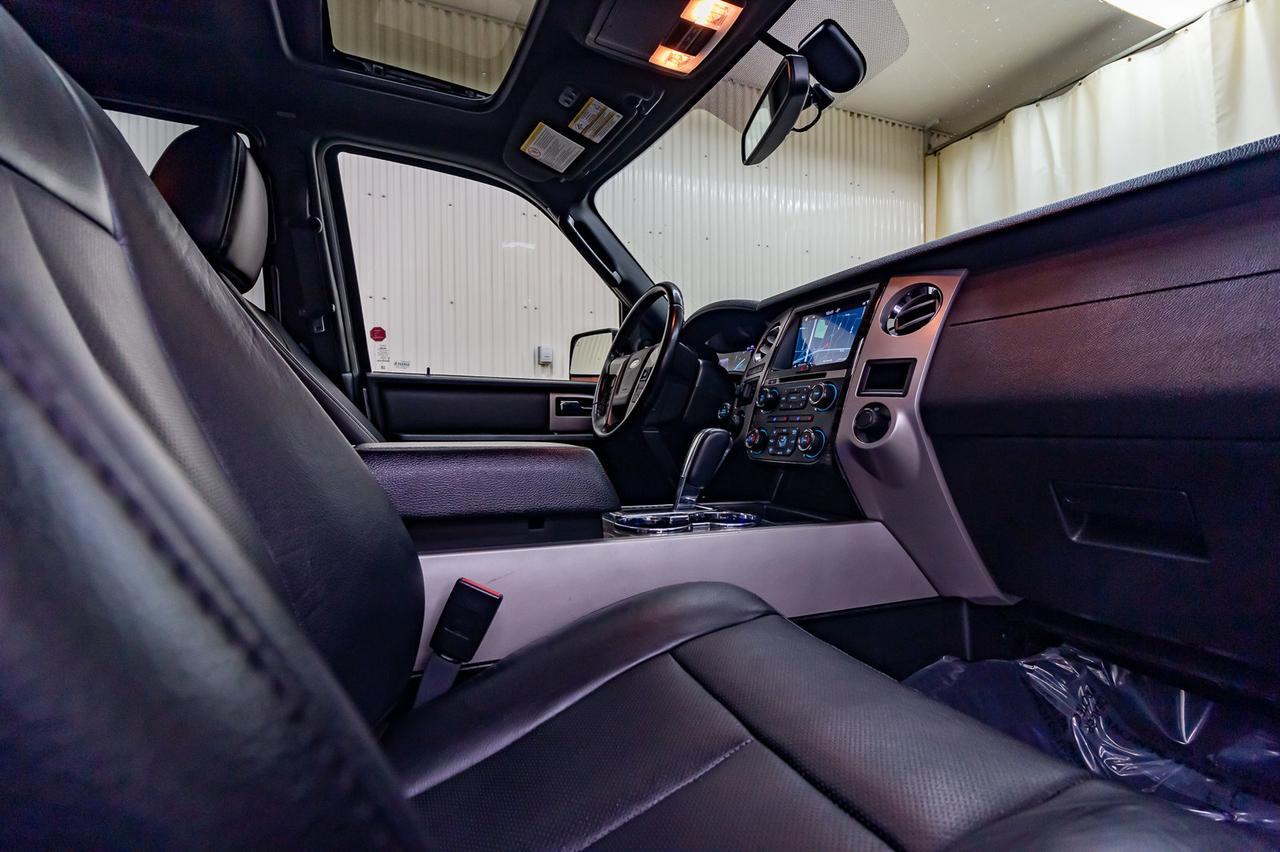 2017 Ford Expedition Max AWD Limited Leather Roof Nav BCam Red Deer AB