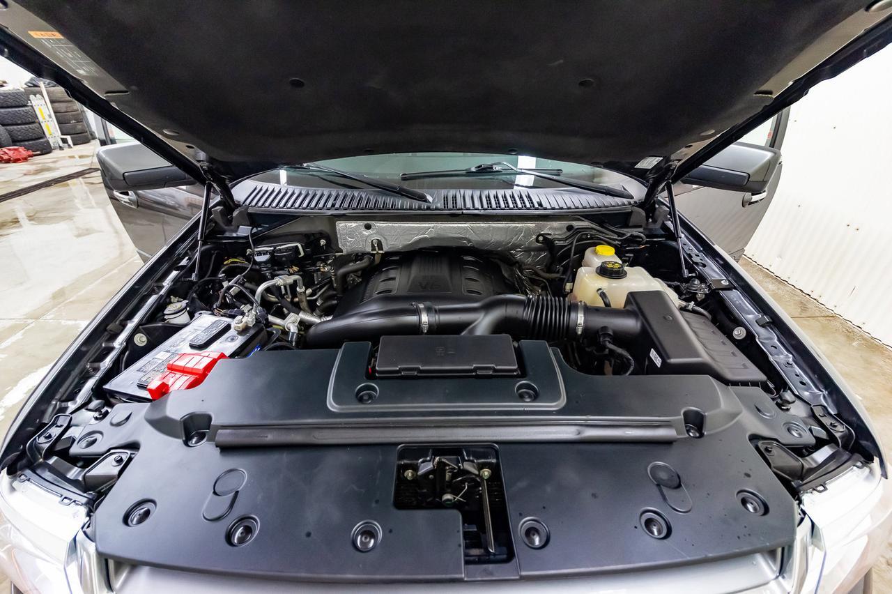 2017 Ford Expedition Max AWD Limited Leather Roof Nav BCam Red Deer AB