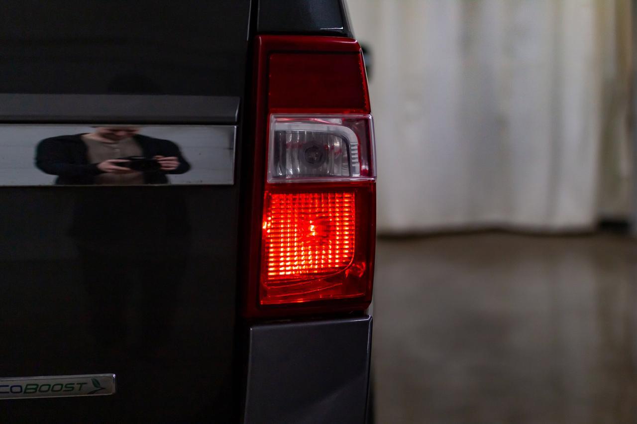 2017 Ford Expedition Max AWD Limited Leather Roof Nav BCam Red Deer AB