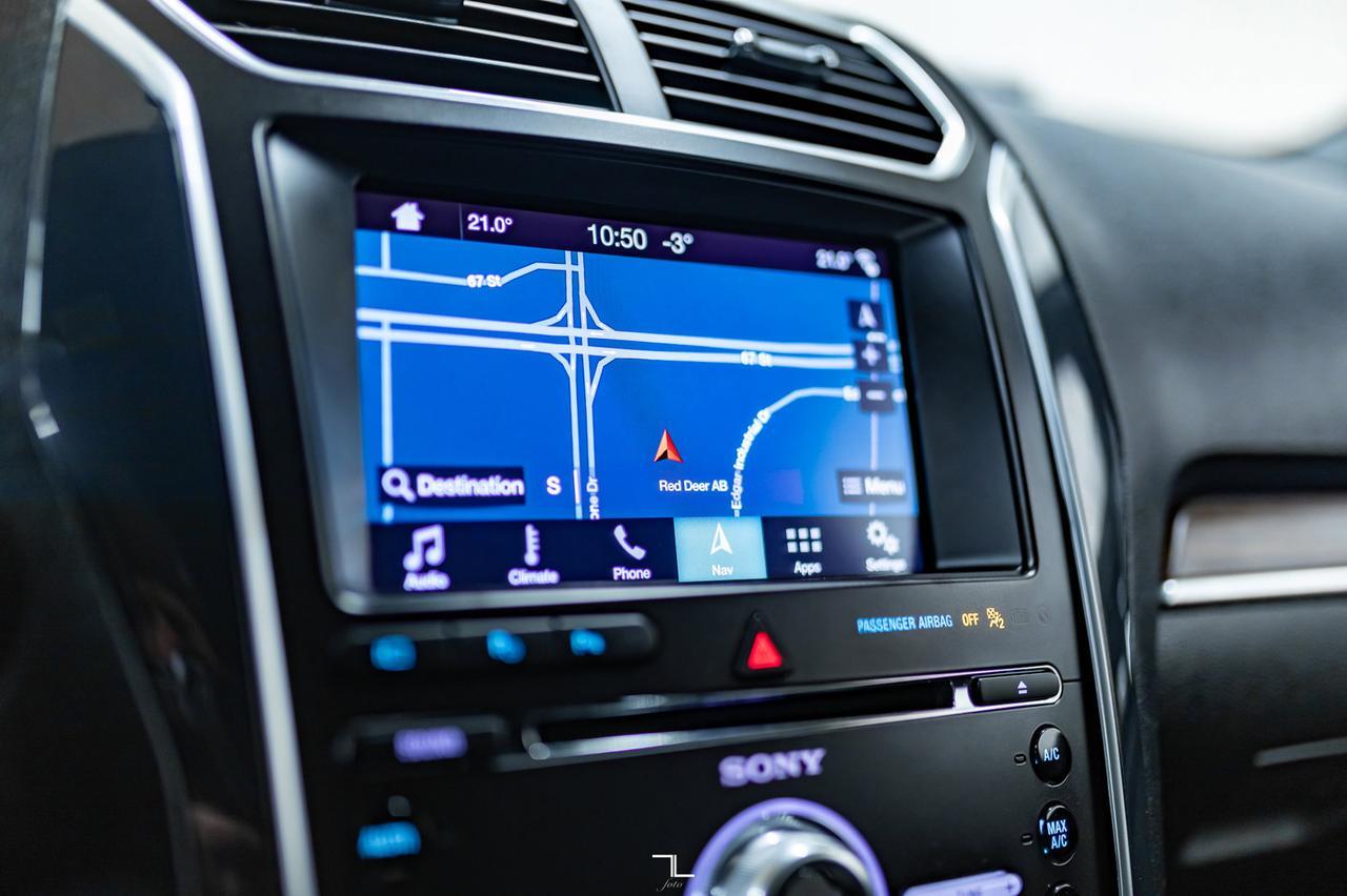 2017 Ford Explorer AWD Limited Leather Roof Nav BCam Red Deer AB