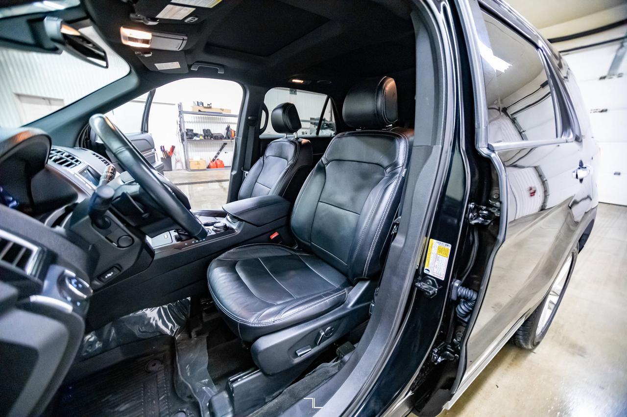 2017 Ford Explorer AWD Limited Leather Roof Nav BCam Red Deer AB