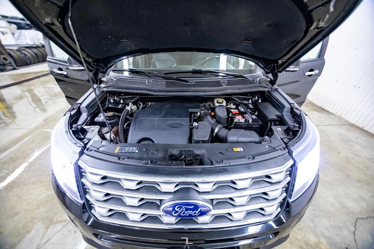 2017 Ford Explorer AWD Limited Leather Roof Nav BCam Red Deer AB