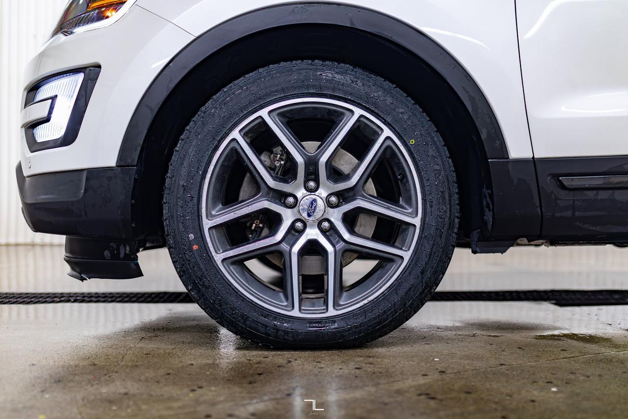 2017 Ford Explorer AWD Sport Leather Roof Nav BCam Red Deer AB