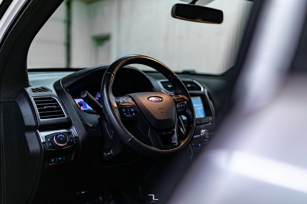 2017 Ford Explorer AWD Sport Leather Roof Nav BCam Red Deer AB