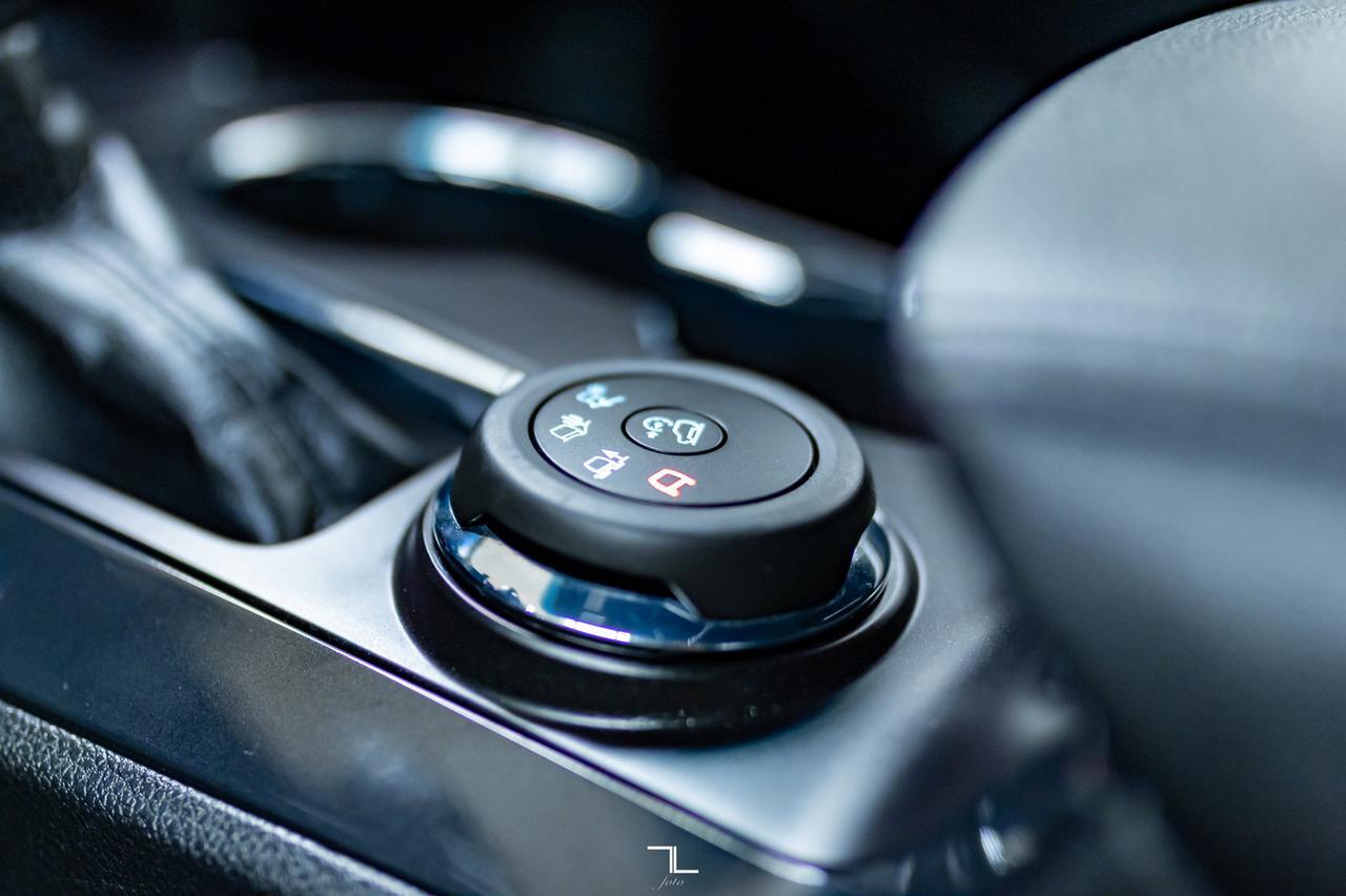 2017 Ford Explorer AWD XLT Leather Nav BCam Red Deer AB