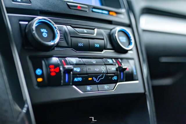 2017 Ford Explorer AWD XLT Leather Nav BCam Red Deer AB