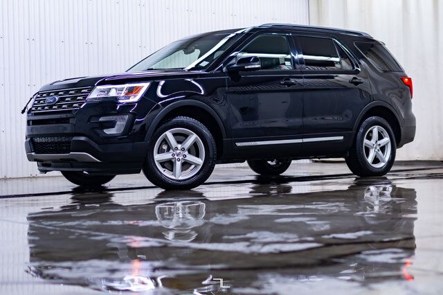 2017 Ford Explorer AWD XLT Leather Nav BCam Red Deer AB