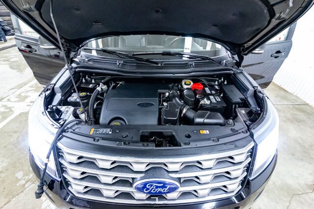 2017 Ford Explorer AWD XLT Leather Nav BCam Red Deer AB