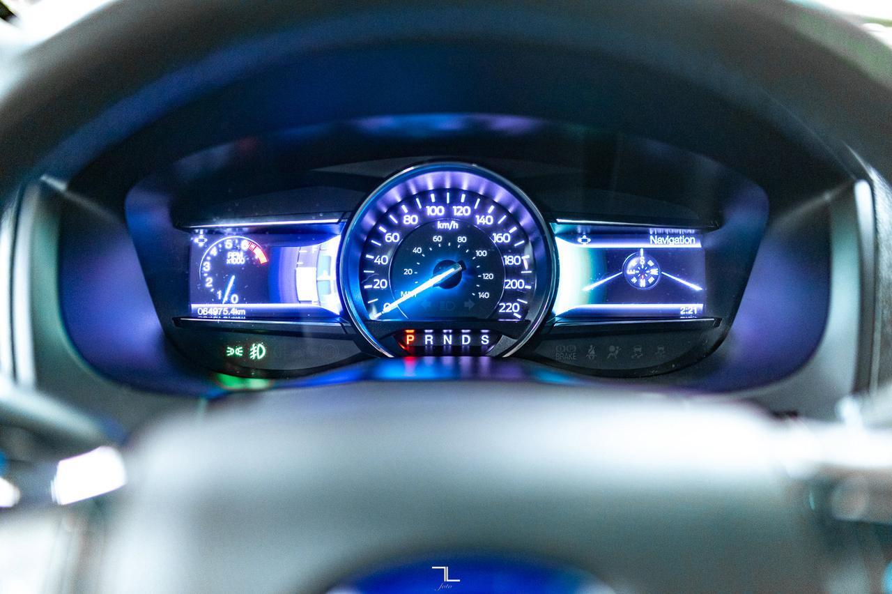 2017 Ford Explorer AWD XLT Leather Roof Nav BCam Red Deer AB