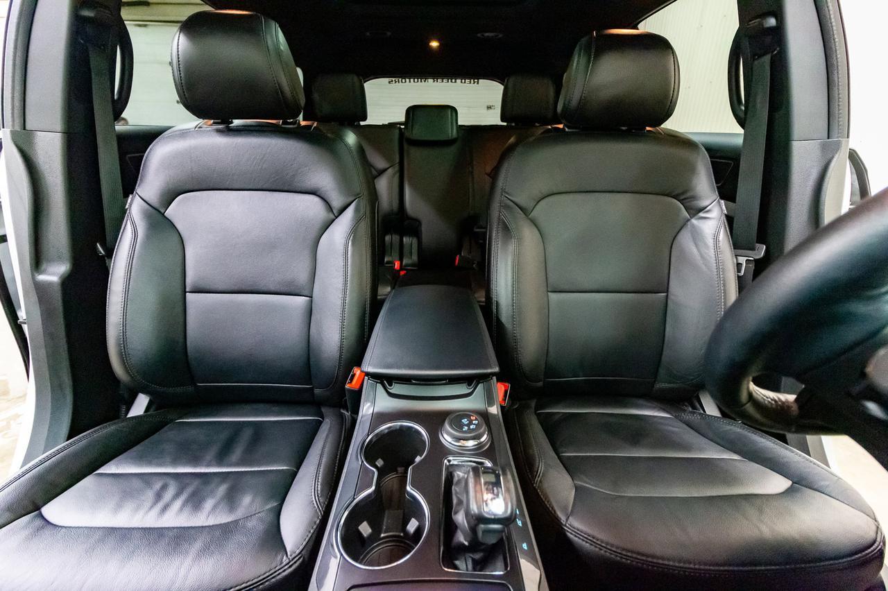 2017 Ford Explorer AWD XLT Leather Roof Nav BCam Red Deer AB