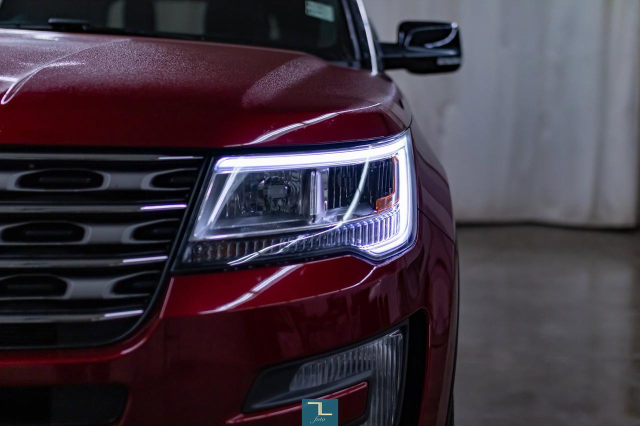 2017 Ford Explorer AWD XLT Leather Roof Nav BCam Red Deer AB