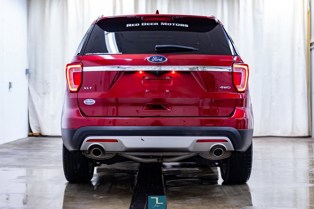2017 Ford Explorer AWD XLT Leather Roof Nav BCam Red Deer AB
