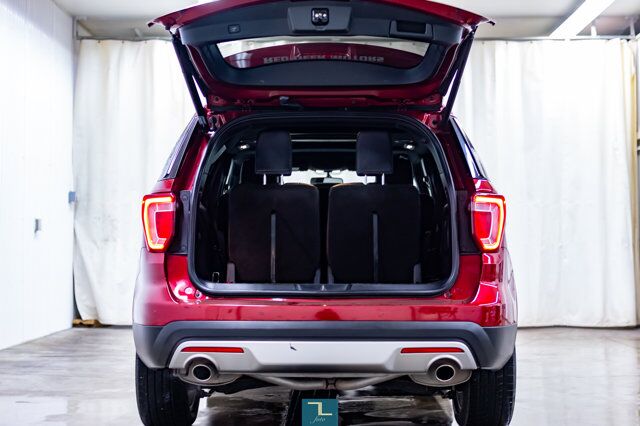 2017 Ford Explorer AWD XLT Leather Roof Nav BCam Red Deer AB