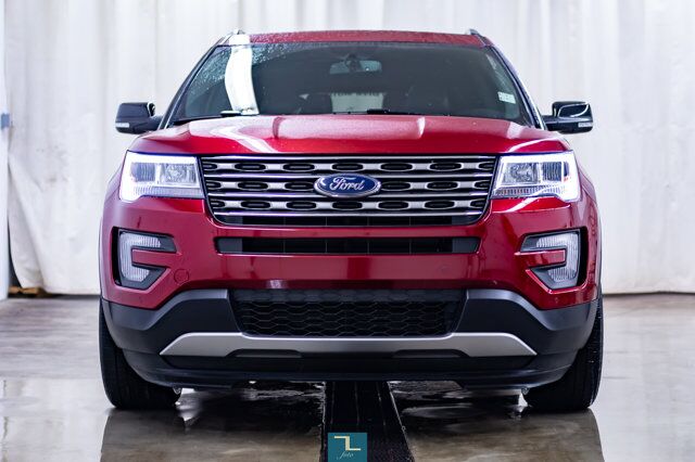 2017 Ford Explorer AWD XLT Leather Roof Nav BCam Red Deer AB