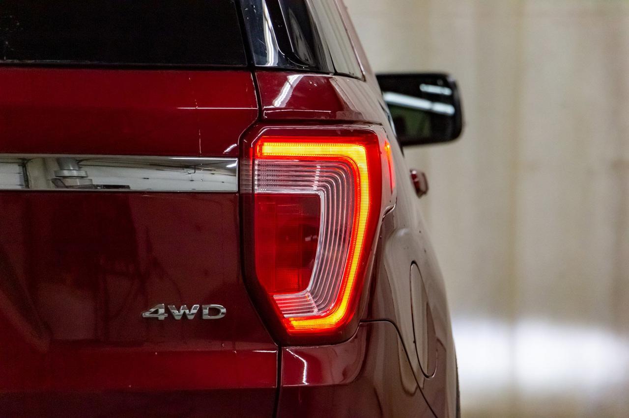 2017 Ford Explorer AWD XLT Nav BCam 3rd Row Red Deer AB