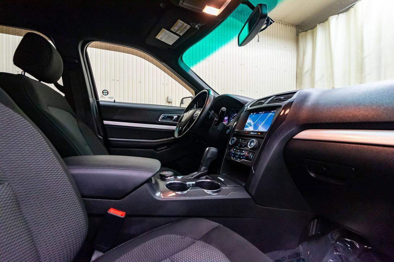 2017 Ford Explorer AWD XLT Nav BCam 3rd Row Red Deer AB