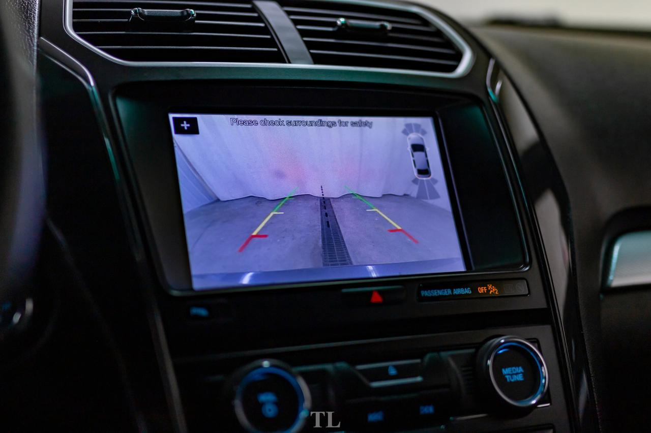 2017 Ford Explorer AWD XLT Nav BCam Red Deer AB