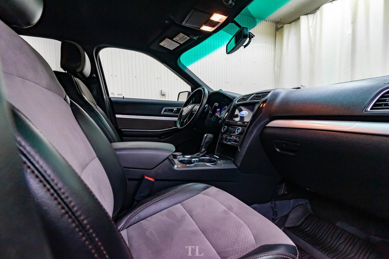 2017 Ford Explorer AWD XLT Nav BCam Red Deer AB