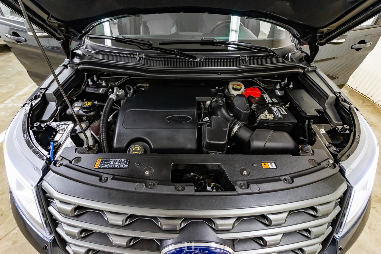 2017 Ford Explorer AWD XLT Nav BCam Red Deer AB