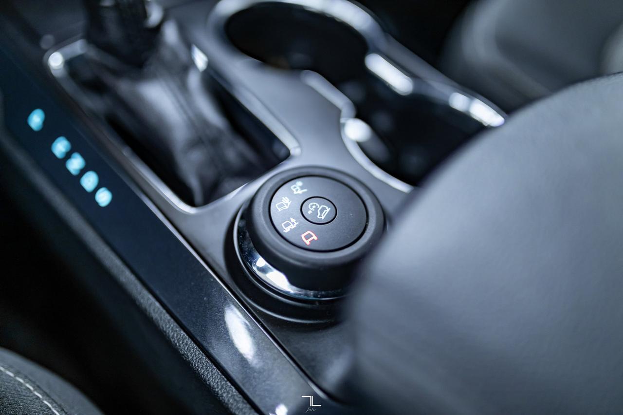 2017 Ford Explorer AWD XLT Nav BCam Third Row Red Deer AB