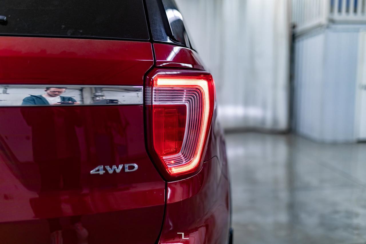 2017 Ford Explorer AWD XLT Nav BCam Third Row Red Deer AB