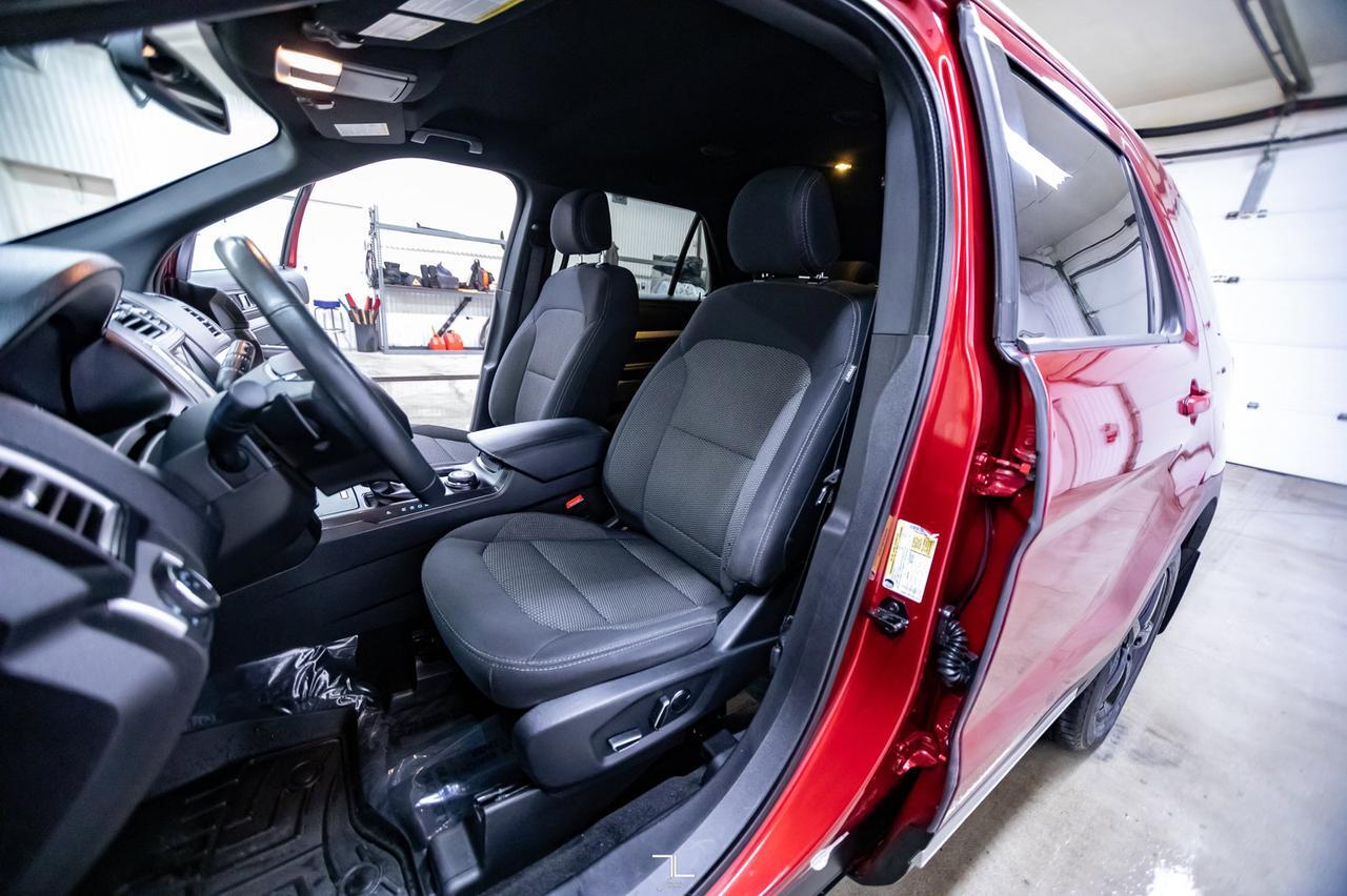 2017 Ford Explorer AWD XLT Nav BCam Third Row Red Deer AB