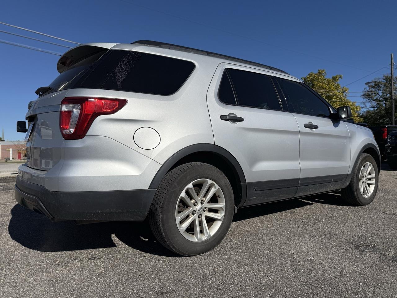 2017 Ford Explorer Base Crestwood KY
