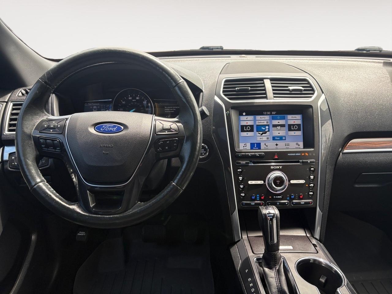 2017 Ford Explorer Limited, POWER LIFTGATE, ROOF RACKS, PANORAMIC MOONROOF, NAVIGATION, HEATED FRONT & REAR SEATS, POWER 3RD ROW SEATING, BLUETOOTH, CLEAN CARFAX, LOW MILEAGE, EXPLORE THE ROAD IN THIS FORD! Virginia Beach VA