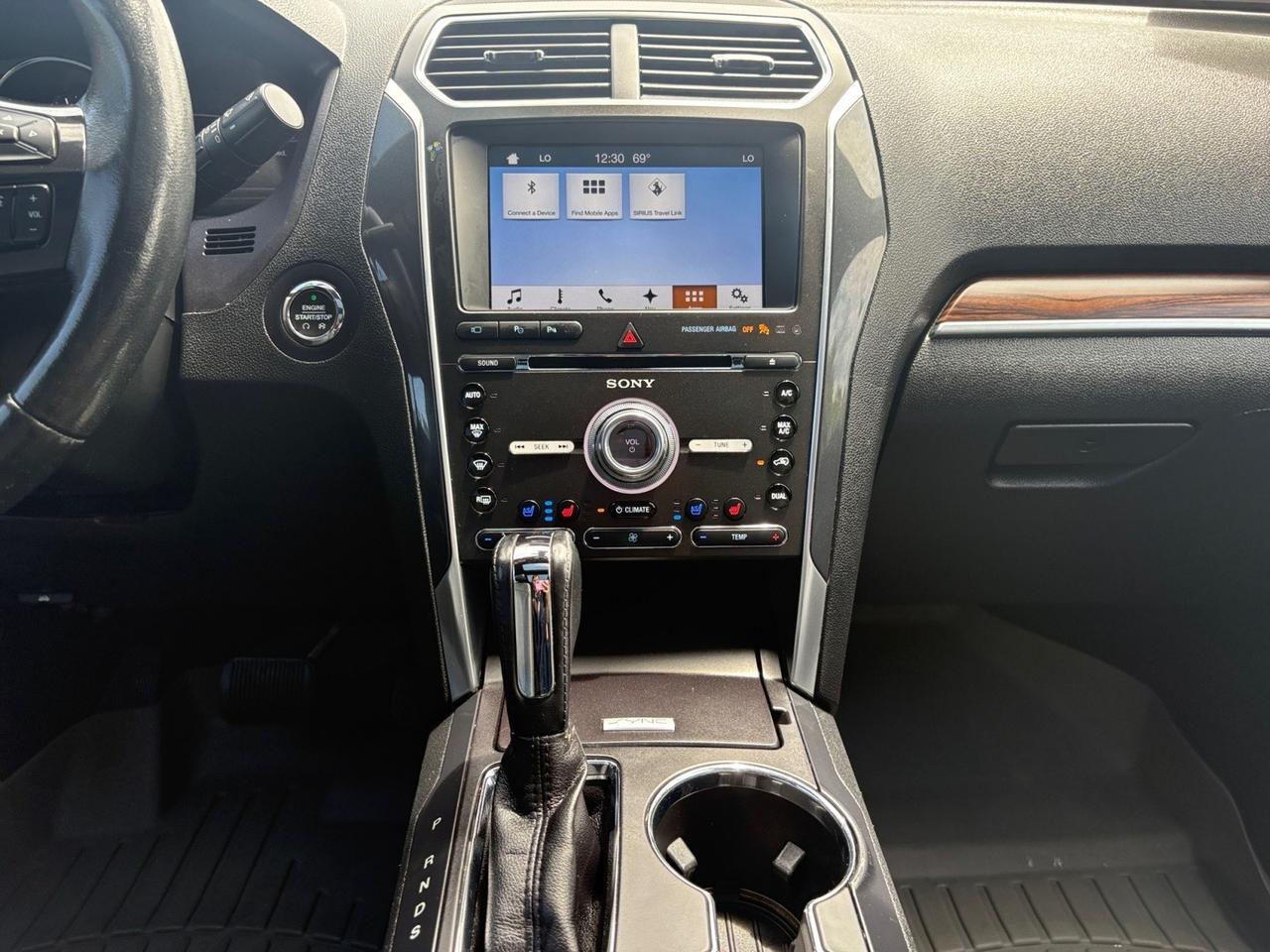 2017 Ford Explorer Limited, POWER LIFTGATE, ROOF RACKS, PANORAMIC MOONROOF, NAVIGATION, HEATED FRONT & REAR SEATS, POWER 3RD ROW SEATING, BLUETOOTH, CLEAN CARFAX, LOW MILEAGE, EXPLORE THE ROAD IN THIS FORD! Virginia Beach VA
