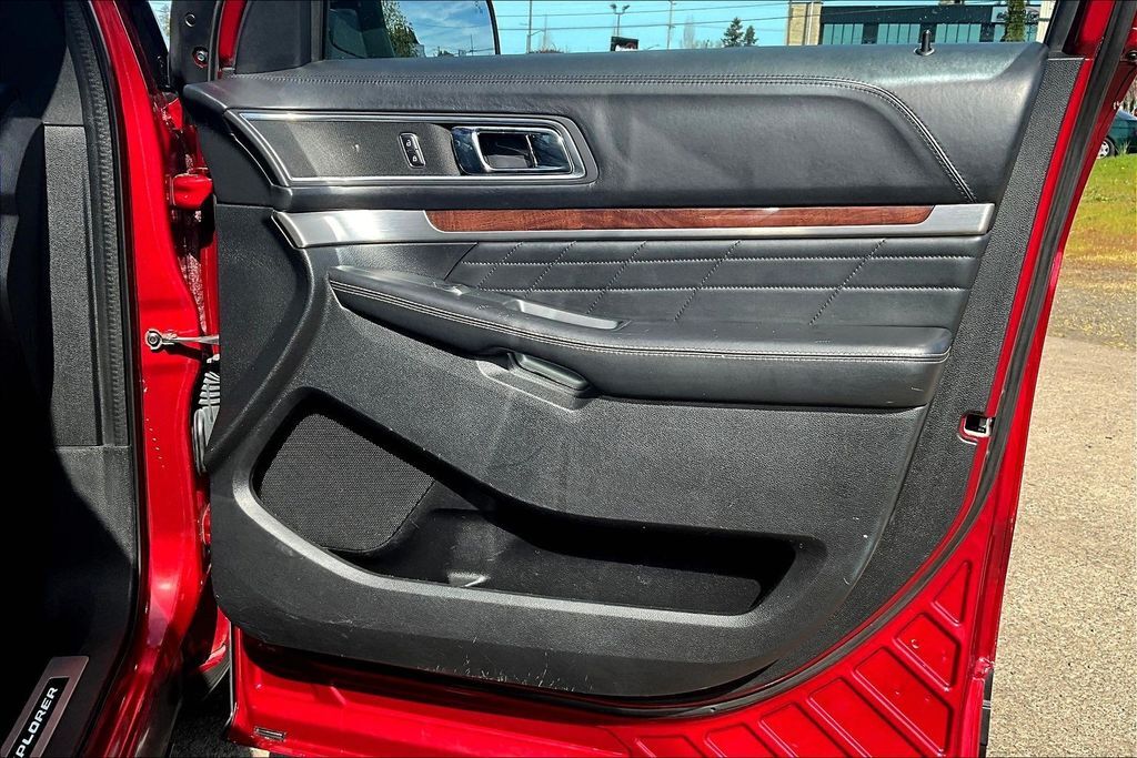 2017 Ford Explorer Platinum OR