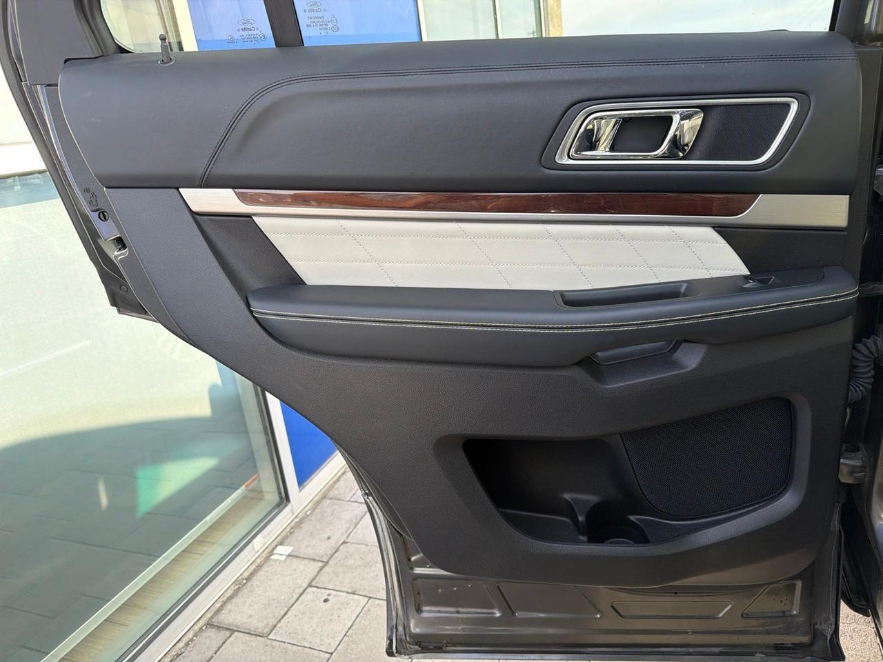2017 Ford Explorer Platinum Bend OR