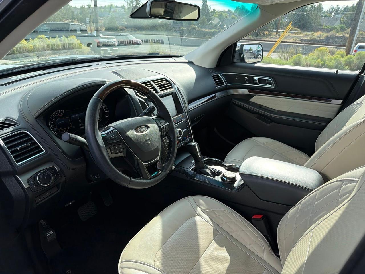 2017 Ford Explorer Platinum Bend OR