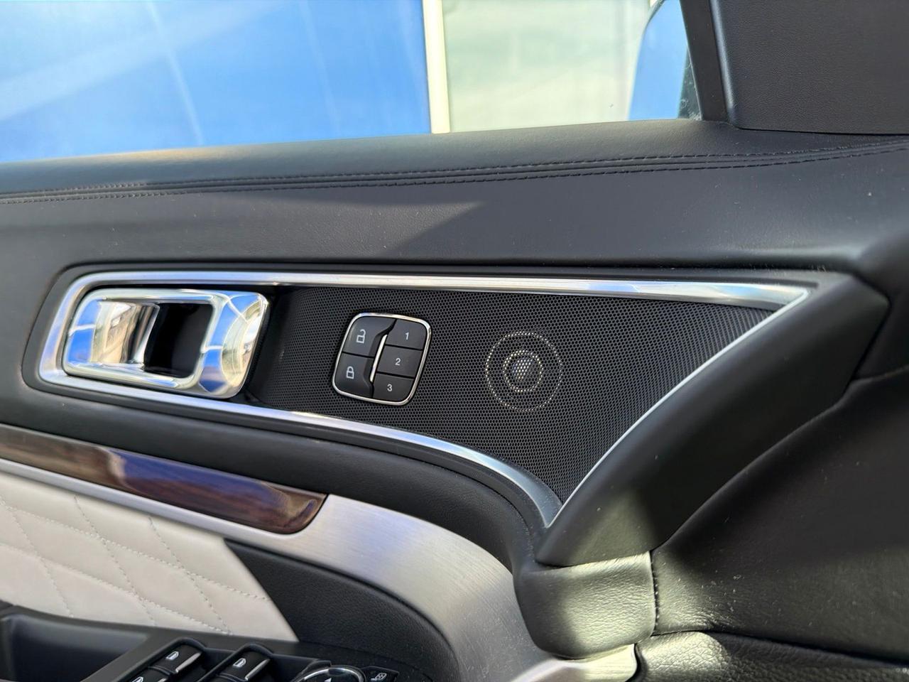 2017 Ford Explorer Platinum Bend OR