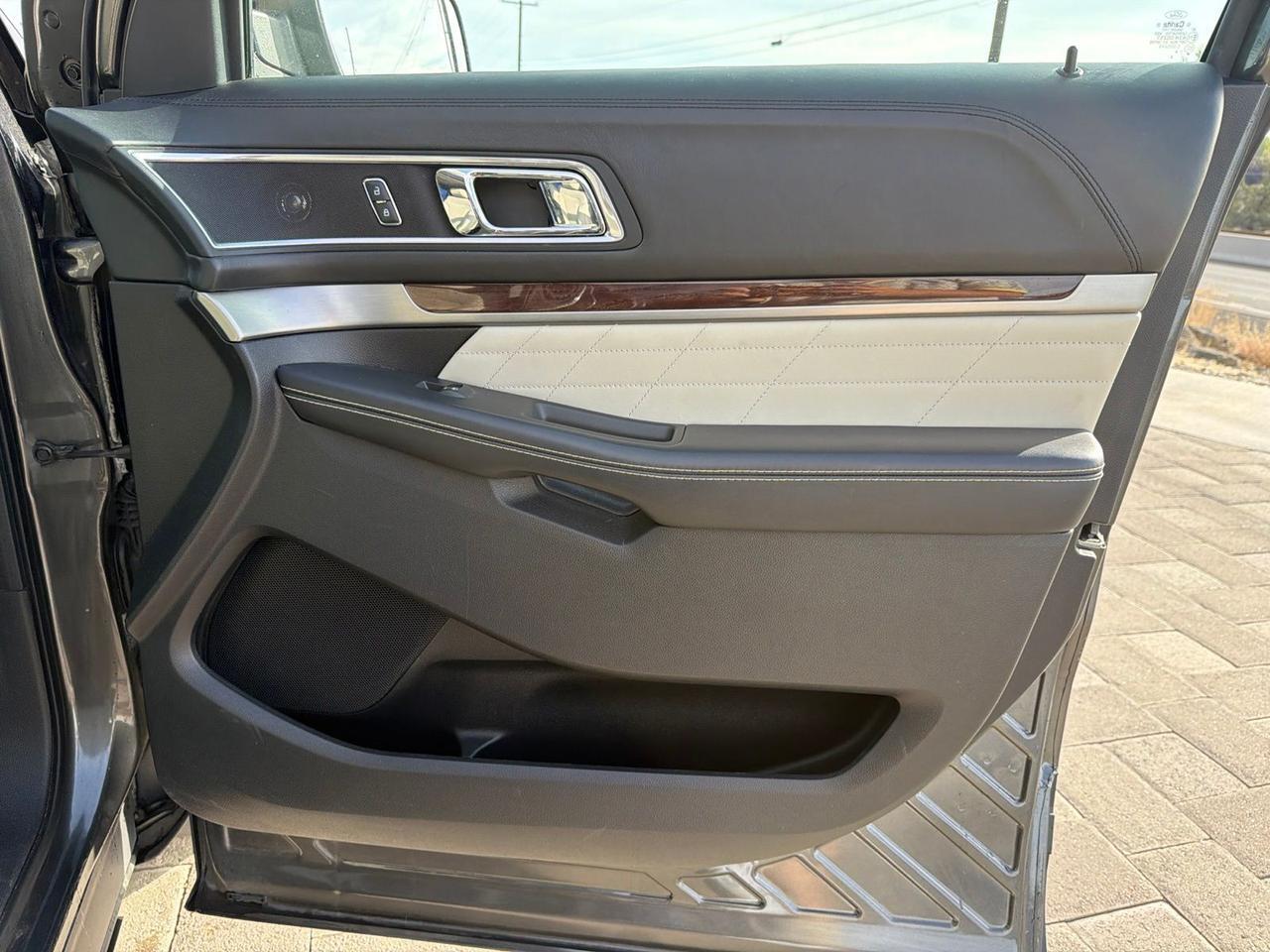 2017 Ford Explorer Platinum Bend OR