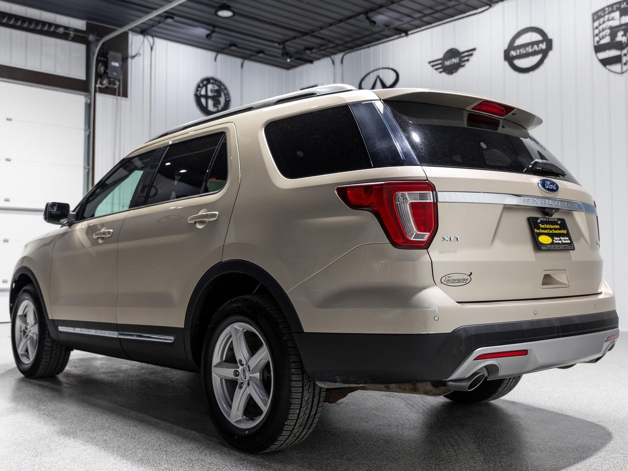 2017 Ford Explorer XLT 4WD 7-Passenger Cranberry PA