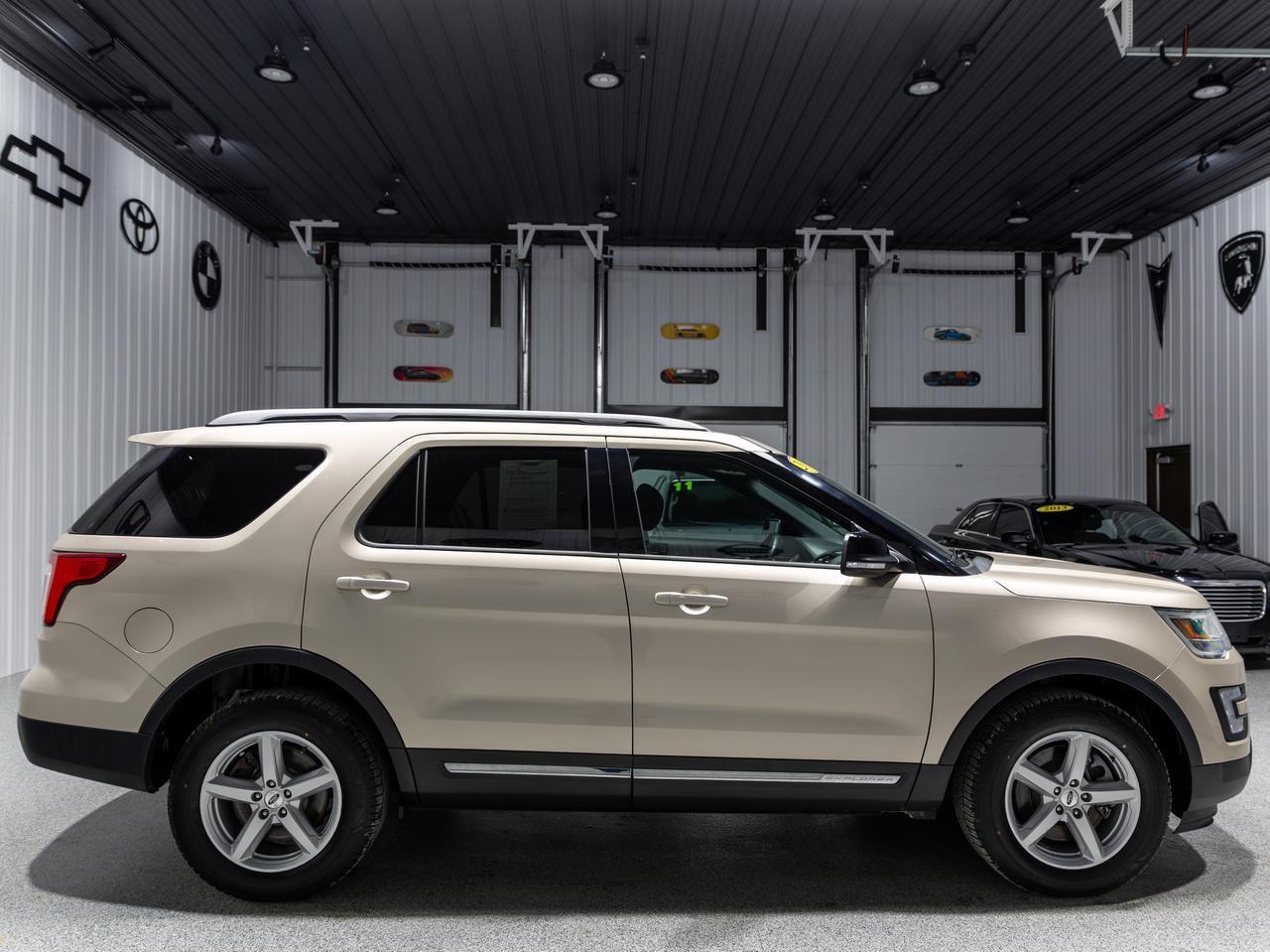 2017 Ford Explorer XLT 4WD 7-Passenger Cranberry PA