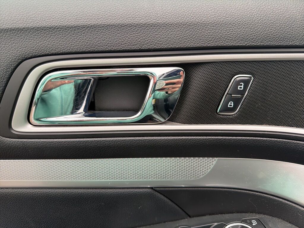 2017 Ford Explorer XLT 4WD Minocqua WI