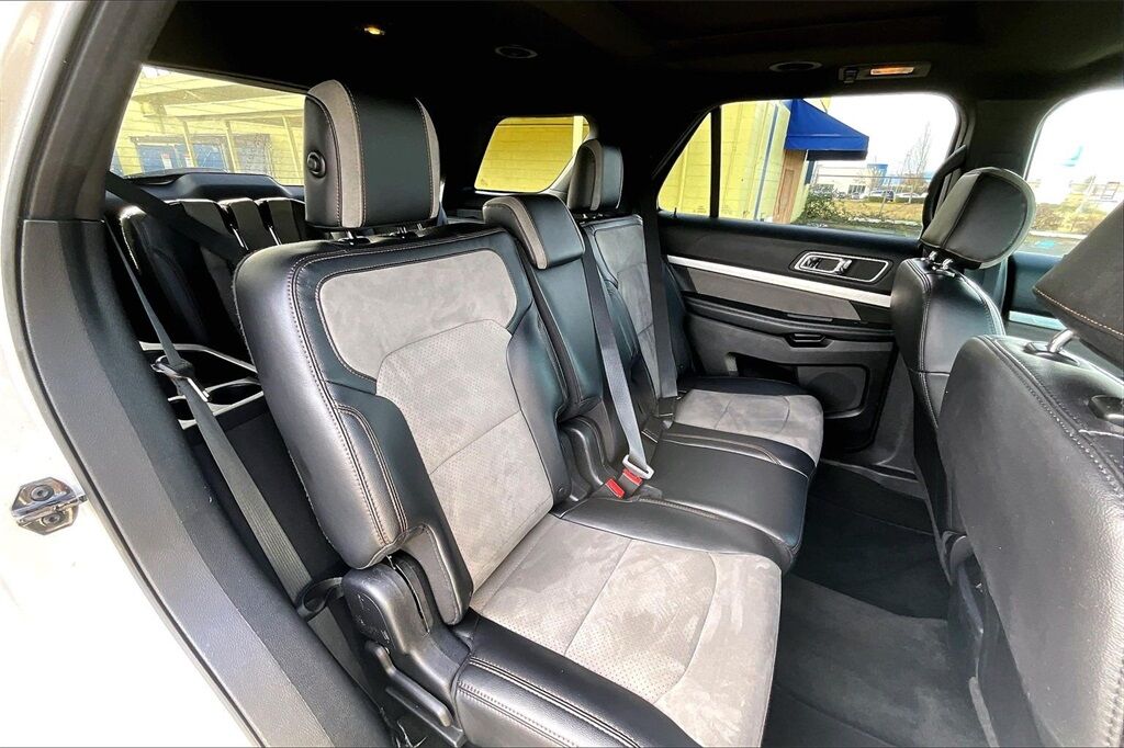 2017 Ford Explorer XLT OR