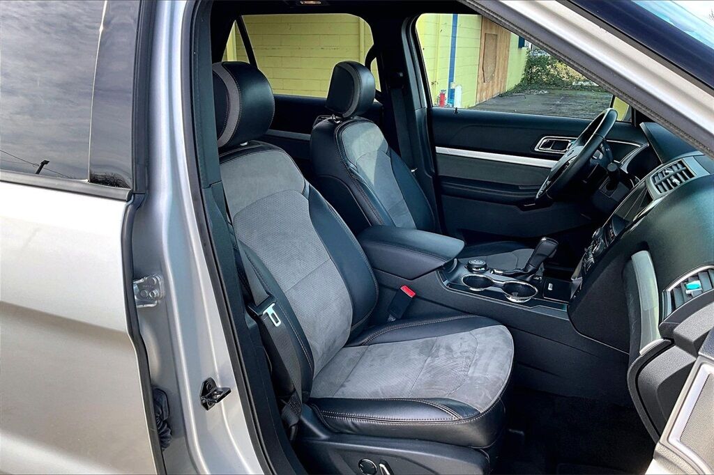 2017 Ford Explorer XLT OR