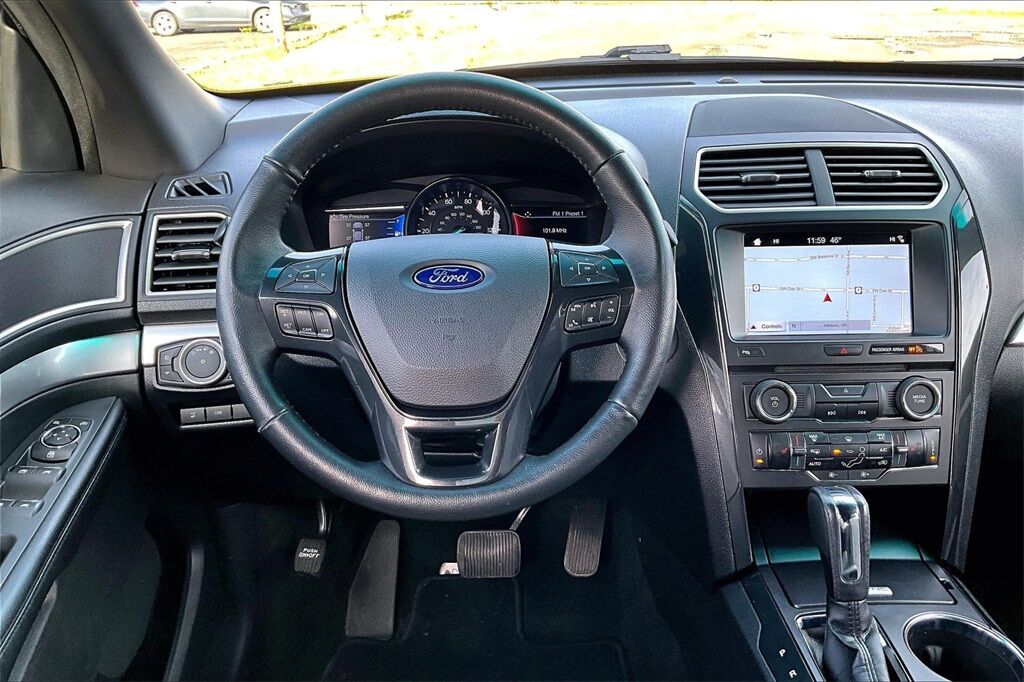 2017 Ford Explorer XLT OR