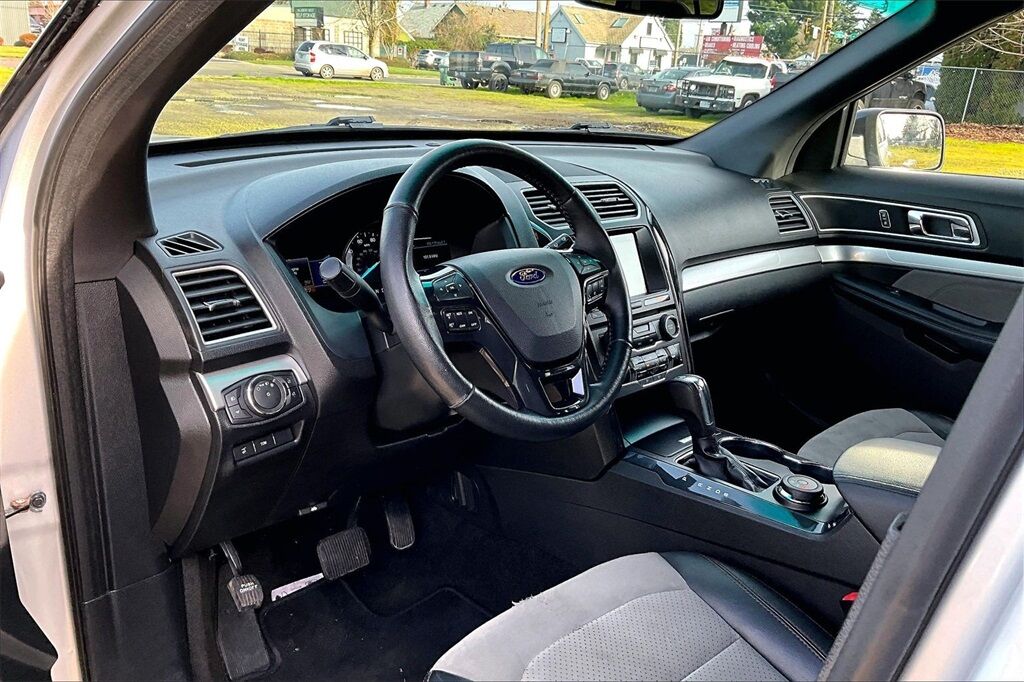 2017 Ford Explorer XLT OR