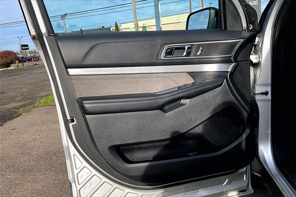 2017 Ford Explorer XLT OR